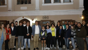 Başkan Yetişkin gençlerle buluştu