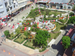 Çarşıya Nefes Aldıracak Park Açıldı