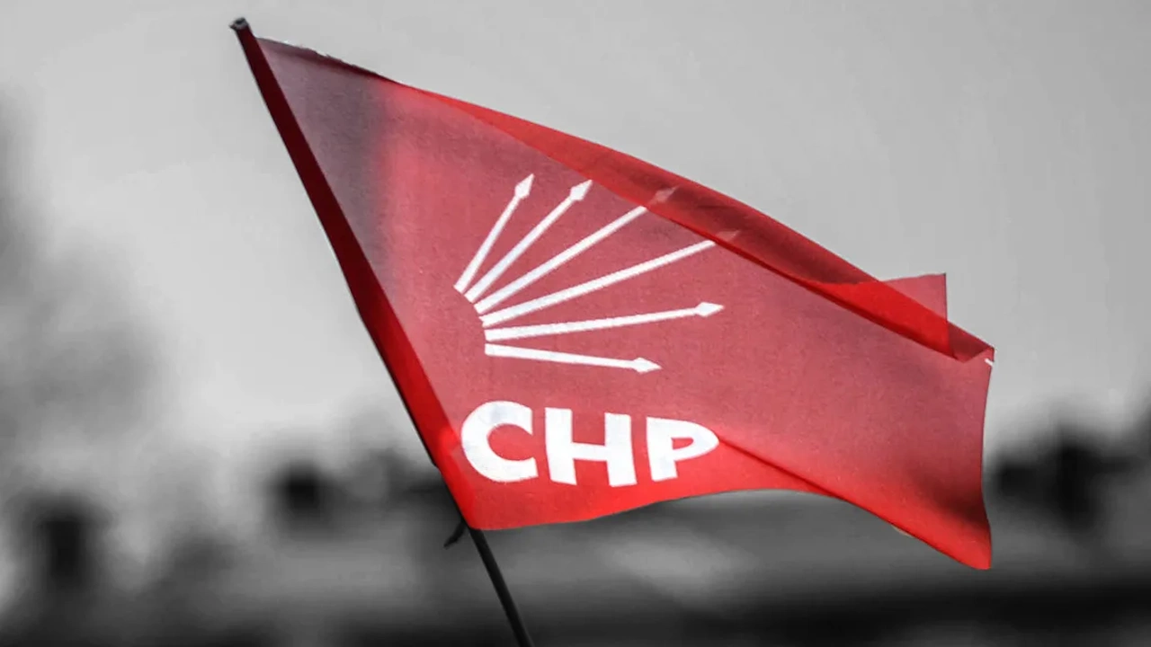 CHP İzmir’de bazı ilçelerin adayları açıklandı