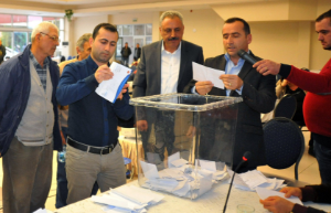 Çiftçiler kullanacakları saati kendileri seçti
