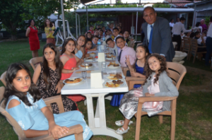 Mehmet İzdal mezunları veda gecesi düzenledi