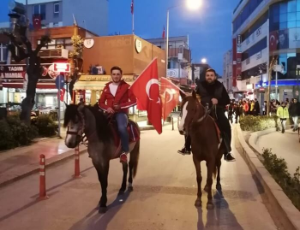 Seferihisar, şehitler için yürüdü
