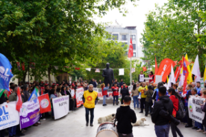 Seferihisar’da 1 Mayıs programında İstiklal Marşı krizi