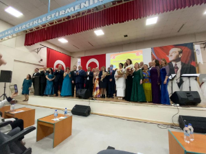 Seferihisar’da “Birlikte Söyleyelim” konseri