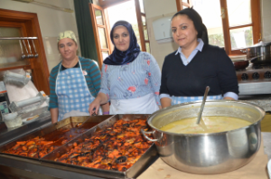 Seferihisar’da yemek günlerine yoğun ilgi